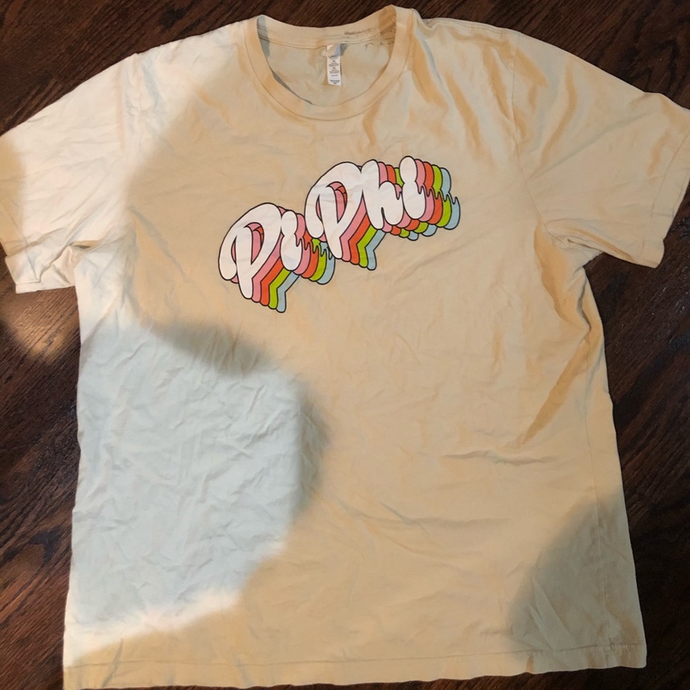 PI BETA PHI sorority t-shirt!